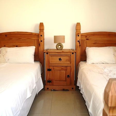 Top Floor, 2 Bedroom Apartment Vanessa D204, Free Wifi, Village View Peyia Exterior photo